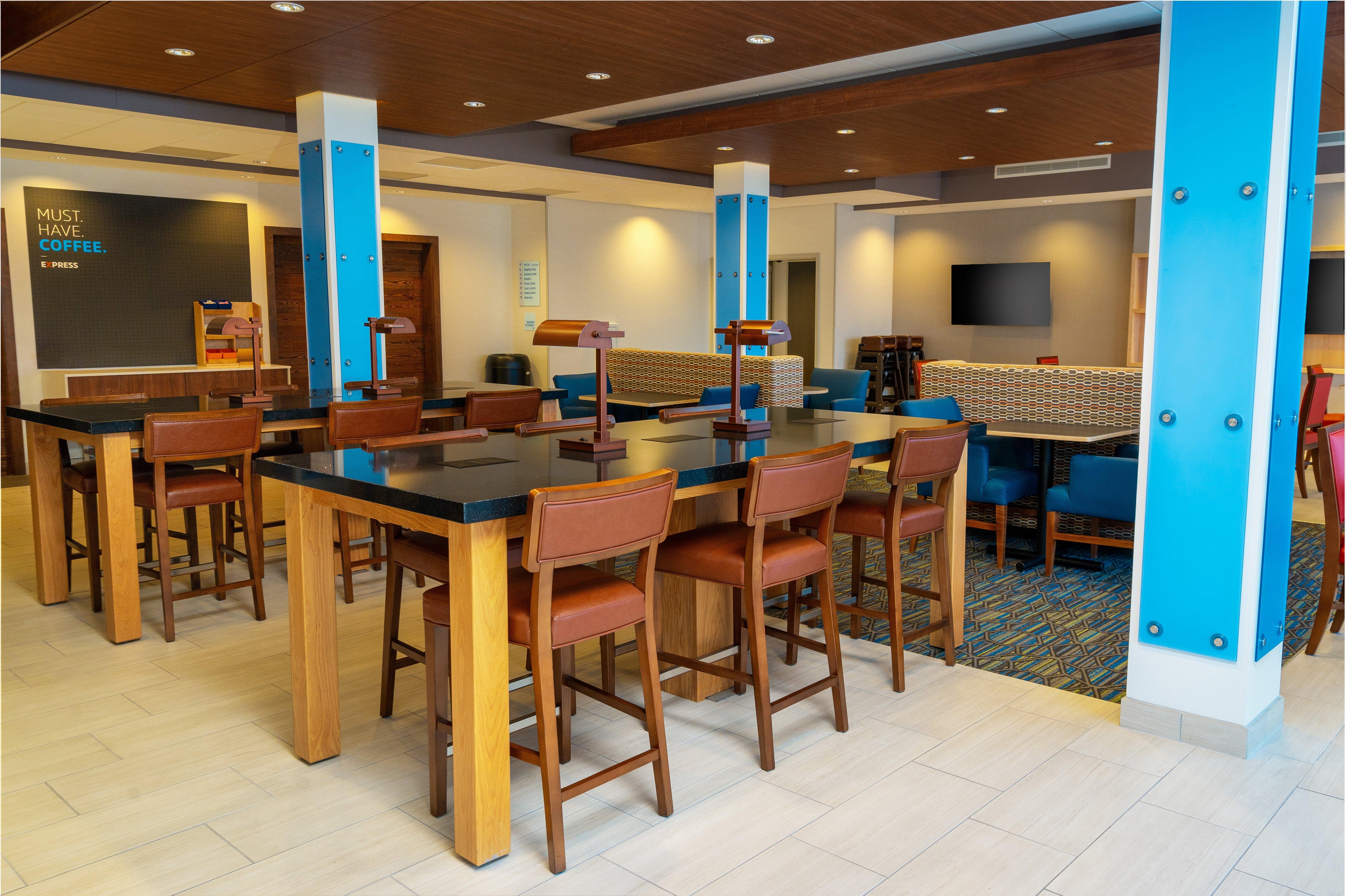Holiday Inn Express & Suites - Las Vegas - E Tropicana By Ihg Exteriér fotografie